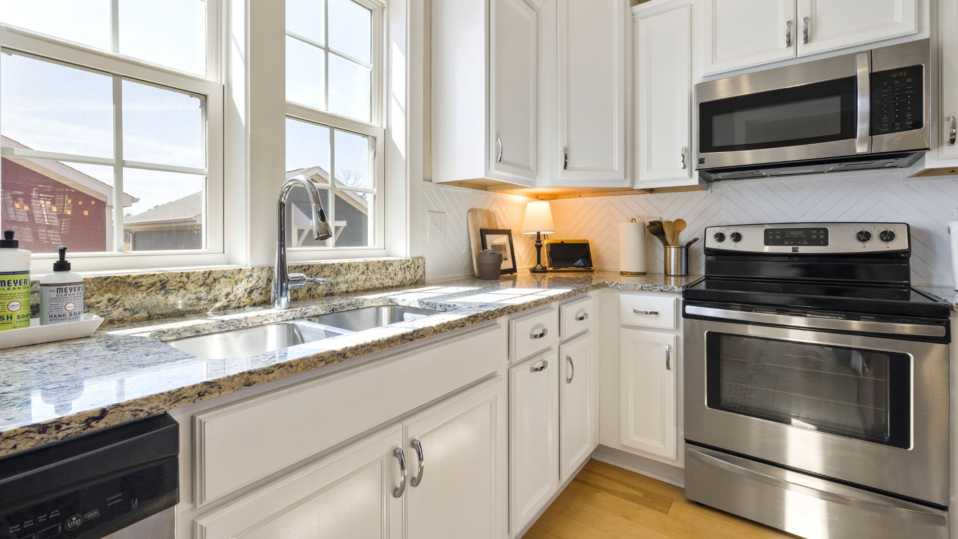 elegant kitchen cabinets with appliances