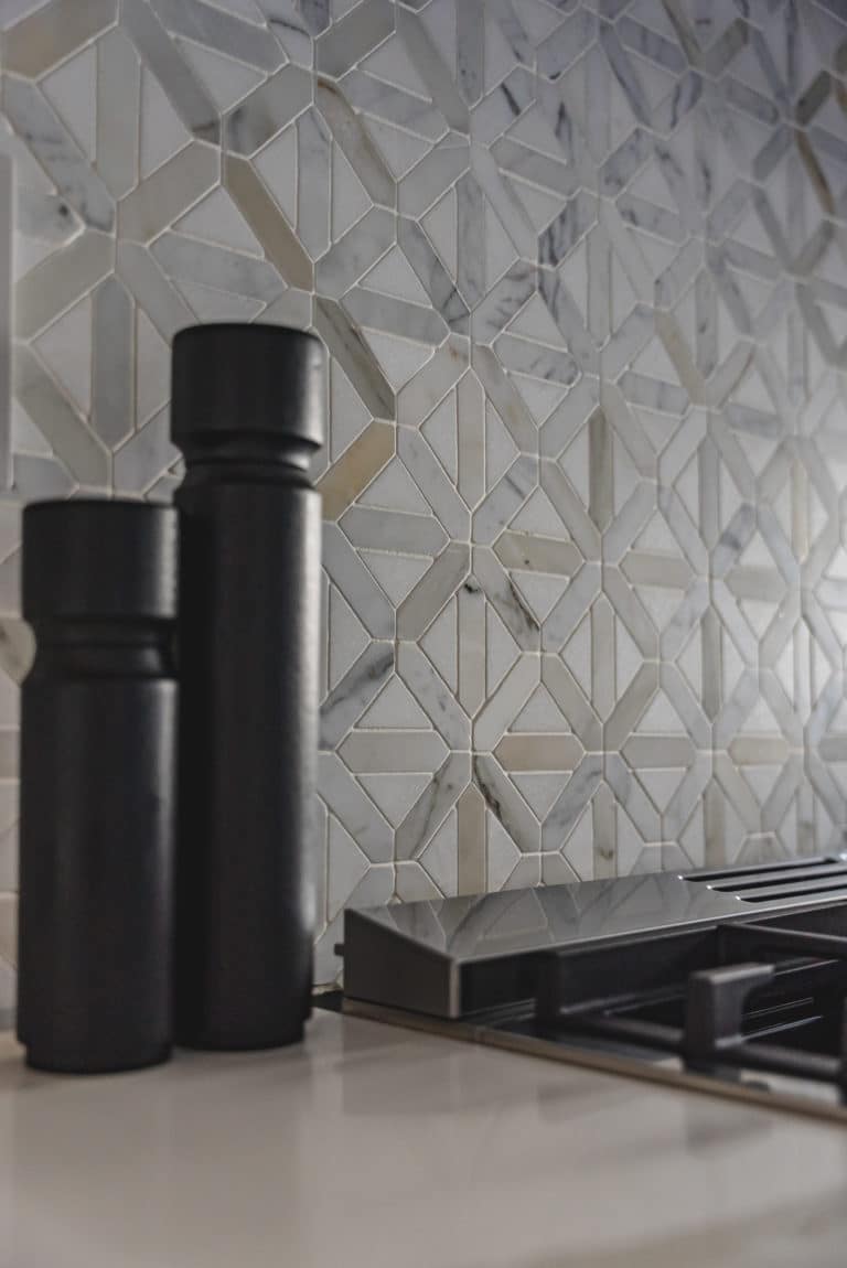 Elegant backsplash