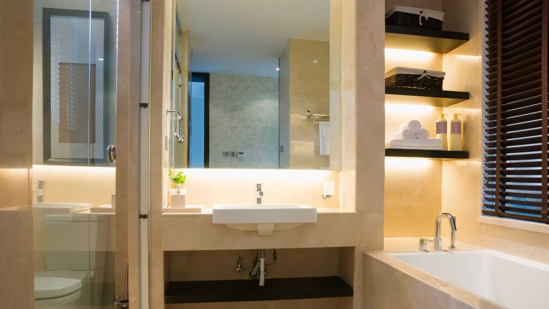 Bathroom style with tub and vanity