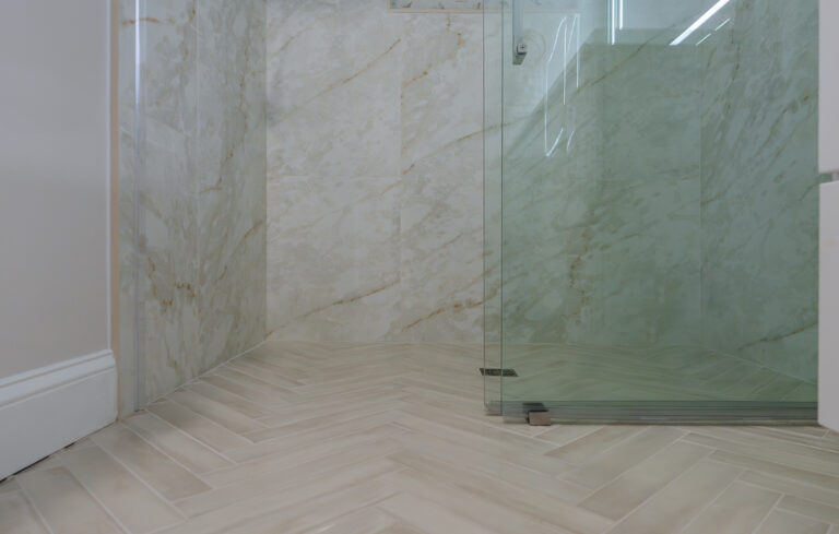 Tiles surround shower