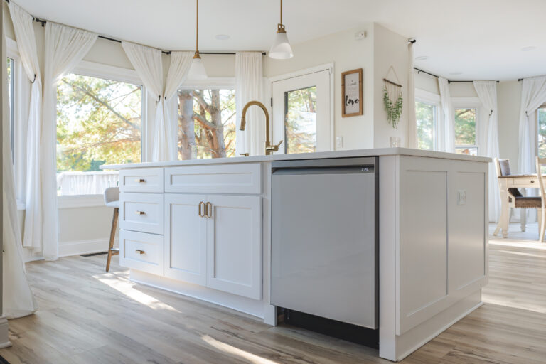 Elegant kitchen with white cabinets. Thank you to the owner for choosing OneStopKB for their amazing kitchen project