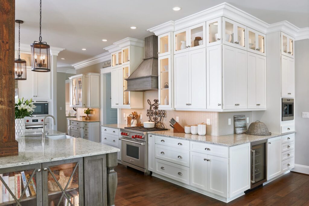 White kitchen with Potters Mill cabinet