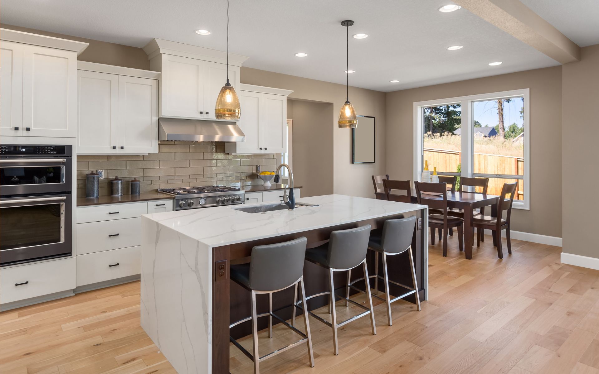 White kitchen with kitchen island